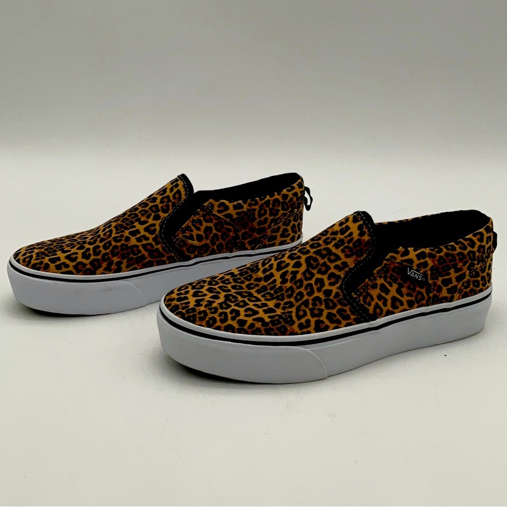 Vans
Womens Asher Deluxe 721356 Brown Cheetah Print Slip On Women’s 6 Eur 38